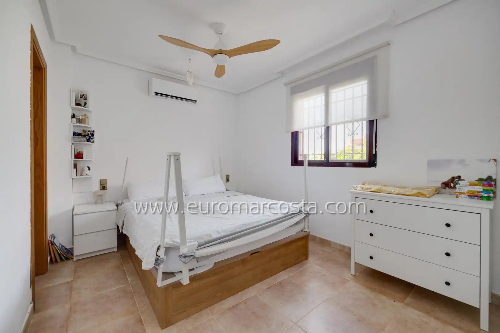 Chalet con piscina en venta en Calle José Carreras, imagen 15
