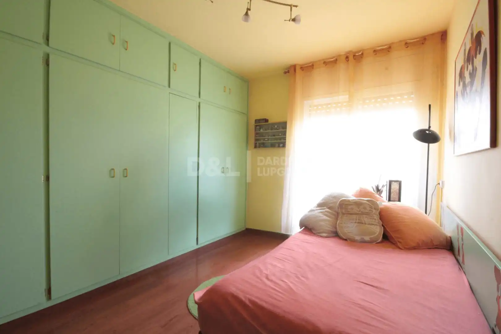 Habitación de Ático en venta en Vilanova i la Geltrú con Aire acondicionado, Calefacción y Terraza