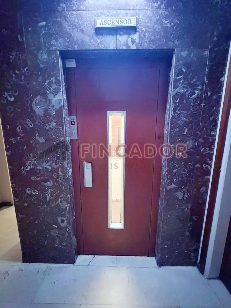 Wohnung mit Terrasse zum Verkauf in Carrer Martí Codolar, imagen 23