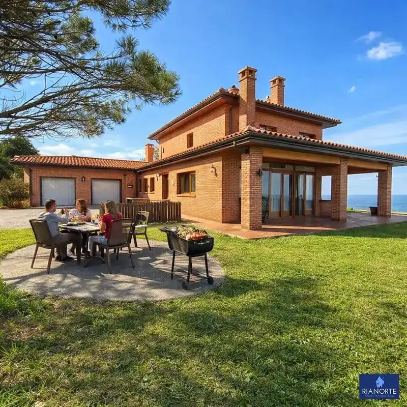 Terraza de Casa o chalet en venta en Gozón con Calefacción, Jardín privado y Terraza