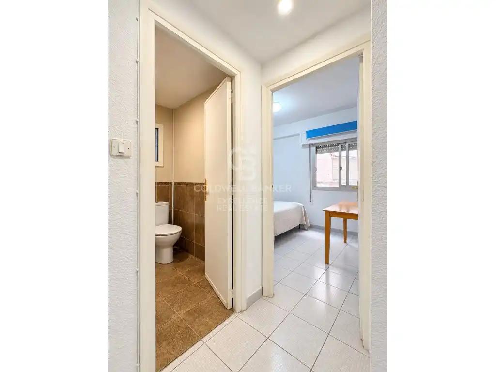 Habitación de Piso en venta en Valencia con Aire acondicionado, Horno y Lavadora