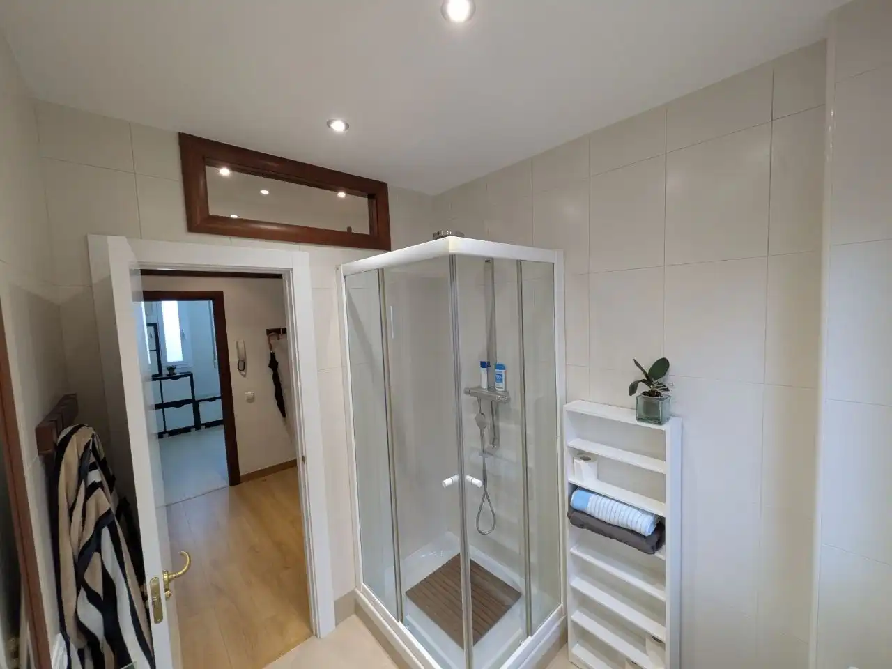 Bathroom of Flat for sale in  Pamplona / Iruña