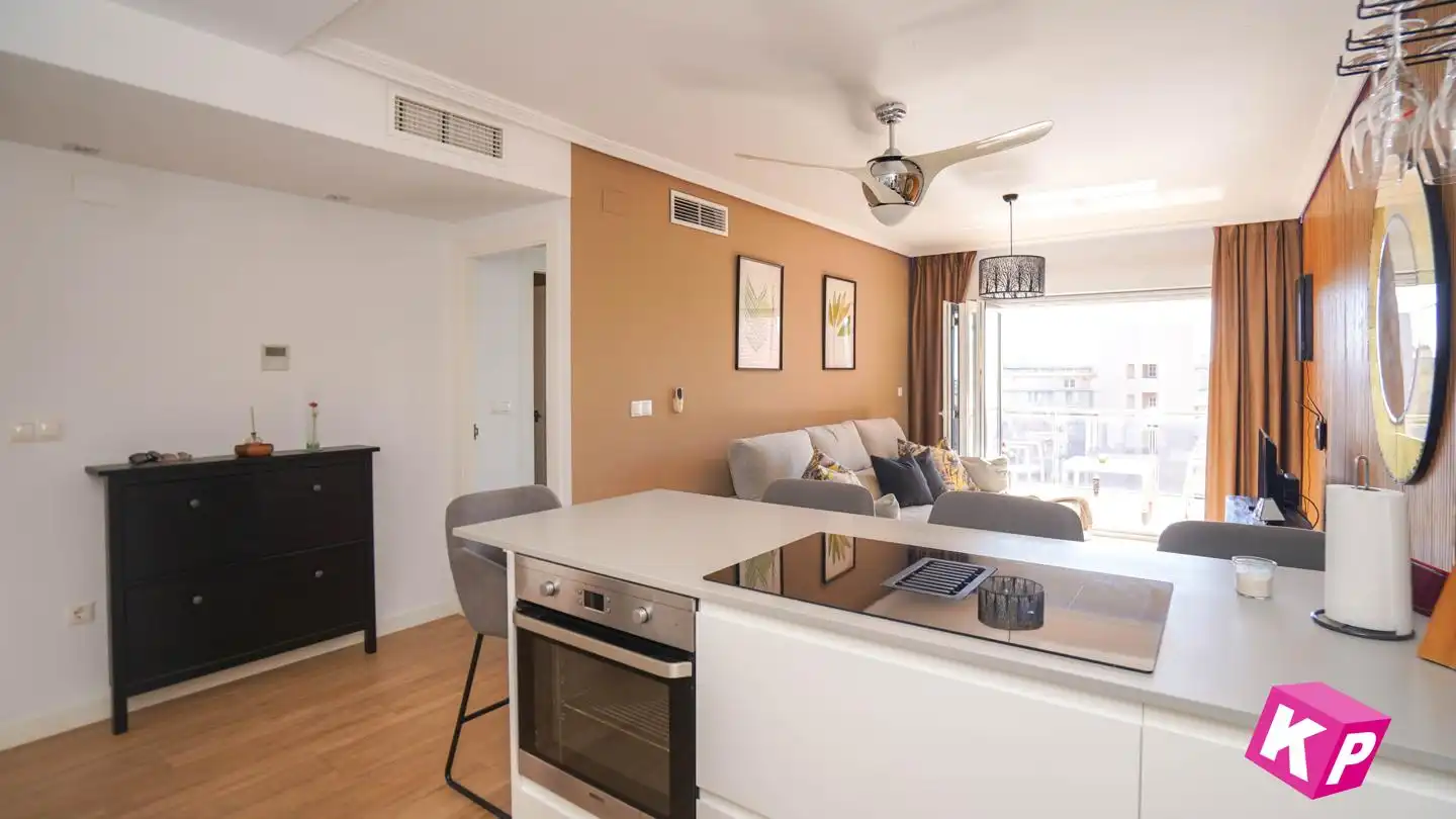 Küche von Wohnung zum Verkauf in Santa Pola mit Klimaanlage, Heizung und Terrasse
