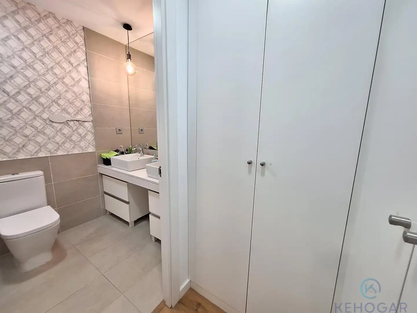 Piso con piscina en venta en Entrenúcleos, imagen 21