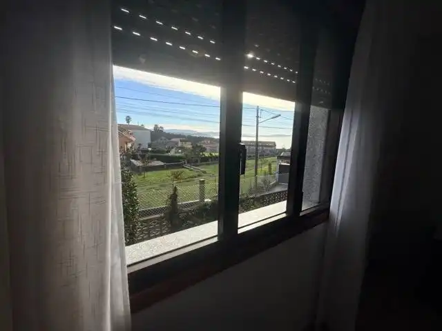 Dormitori de Casa o xalet en venda en Sanxenxo amb Jardí privat, Terrassa i Moblat
