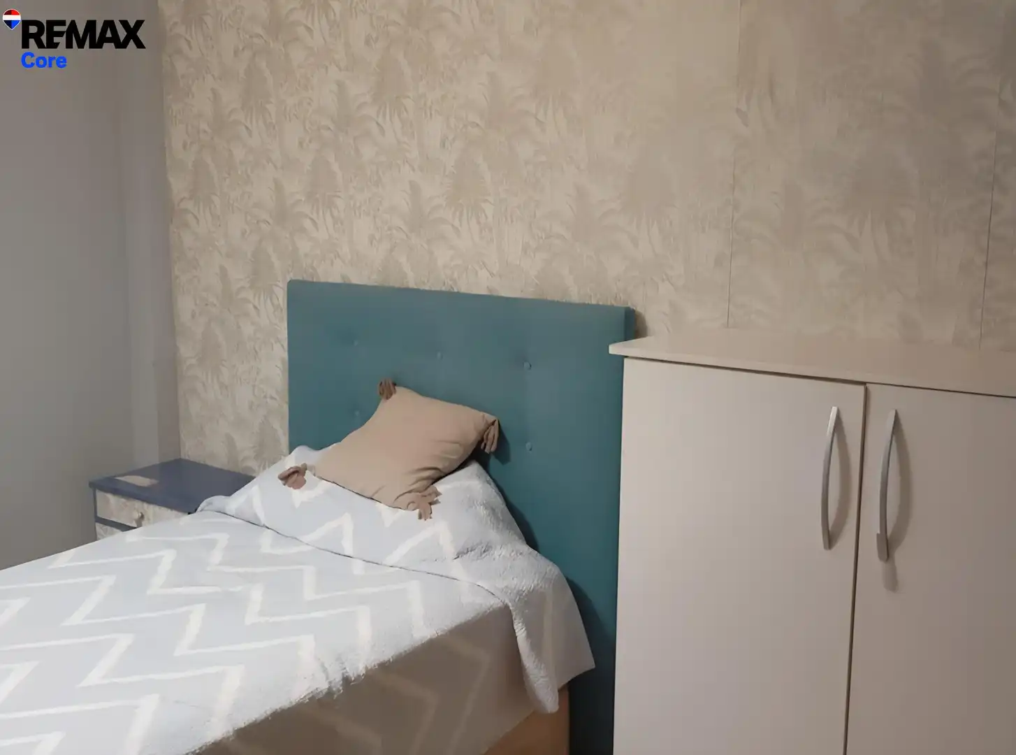 Dormitori de Casa adosada en venda en Cáceres amb Aire condicionat, Calefacció i Terrassa