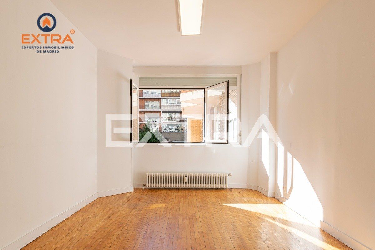 Office to rent in Calle Reina Mercedes, Cuatro Caminos - Azca, Tetuán