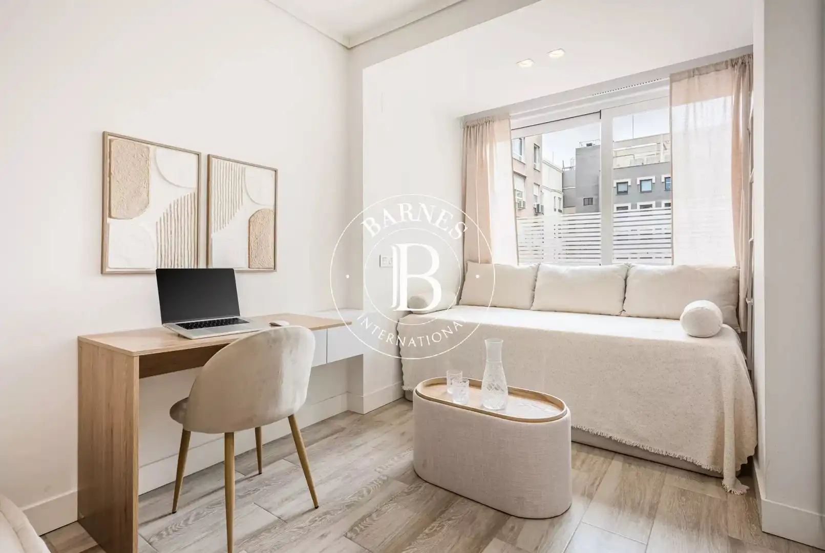 Habitación de Estudio de alquiler en Madrid con Aire acondicionado, Calefacción y Amueblado