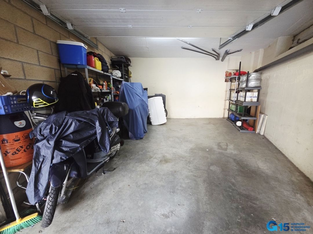 Garage for sale in Lezo