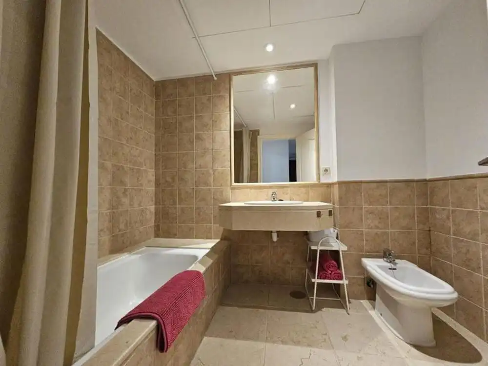 Badezimmer von Wohnungen zur Miete in Atalaya mit Klimaanlage, Terrasse und Abstellraum