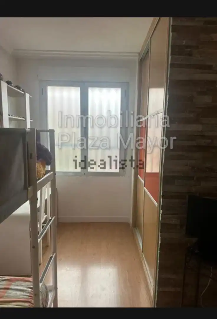 Habitación de Piso en venta en Salamanca con Calefacción, Horno y Lavadora