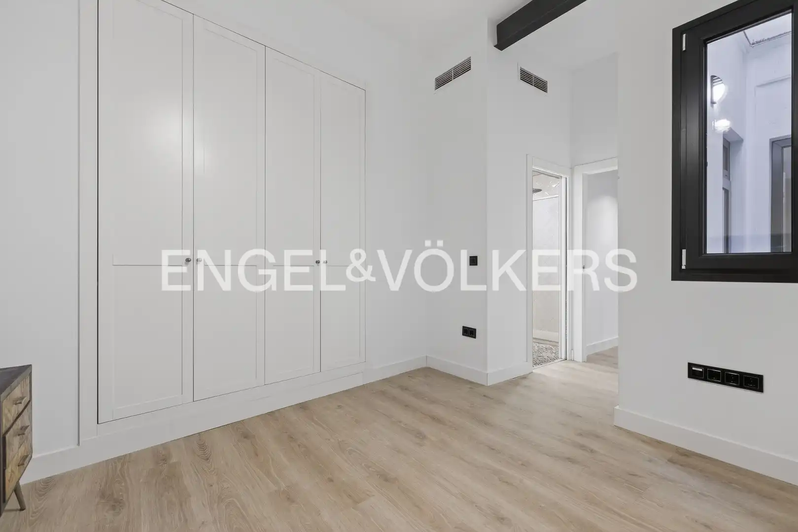 Schlafzimmer von Wohnungen zur Miete in Sevilla mit Klimaanlage, Heizung und Möbliert