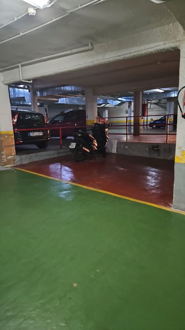 Aparcament de Garatge en venda en  Madrid Capital