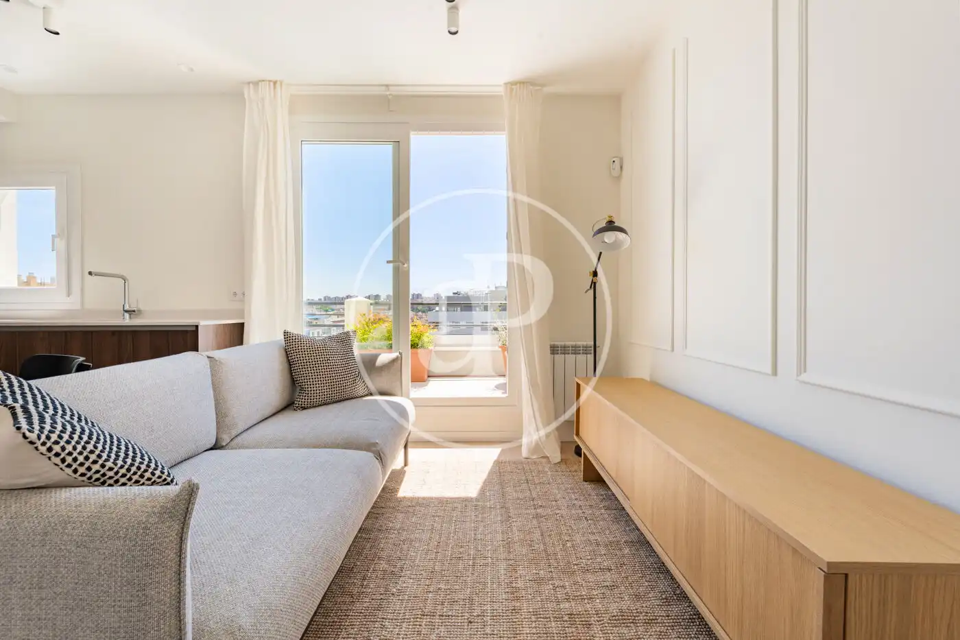 Sala de estar de Ático en venta en Madrid con Aire acondicionado, Calefacción y Terraza