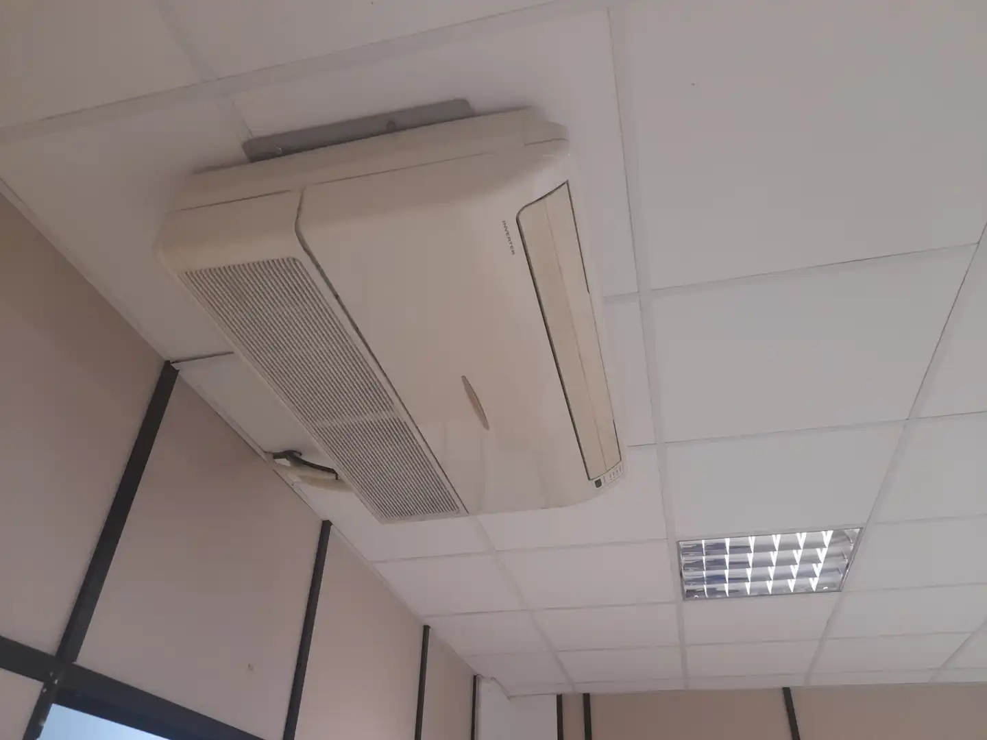 Oficina de lloguer en L'Hospitalet de Llobregat amb Aire condicionat i Calefacció