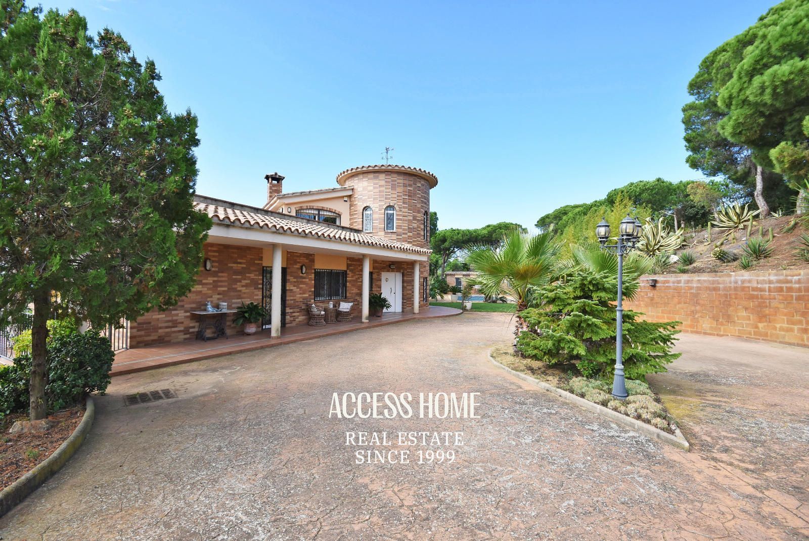 Vista exterior de Casa o xalet en venda en Sant Pol de Mar amb Aire condicionat, Calefacció i Terrassa