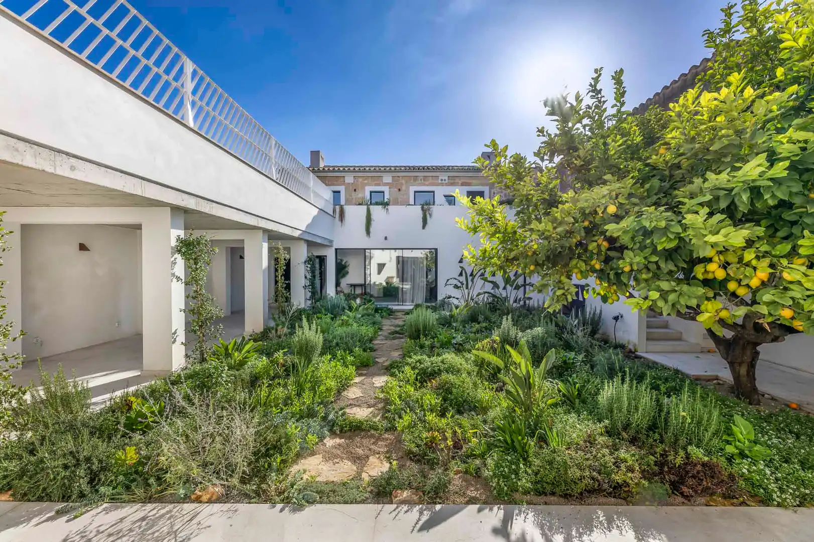 Jardín de Casa adosada en venta en Santa María del Camí con Aire acondicionado, Jardín privado y Terraza