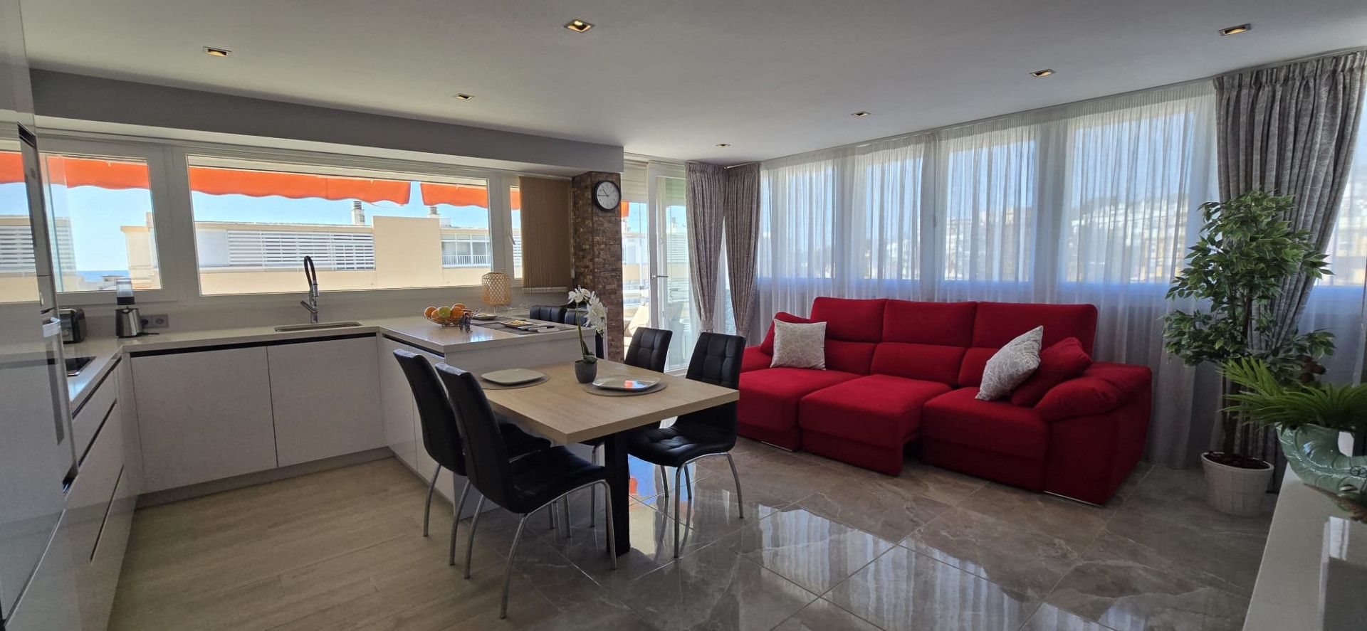 Living room of Attic for sale in Torremolinos  with Air Conditioner, Terrace and Furnished