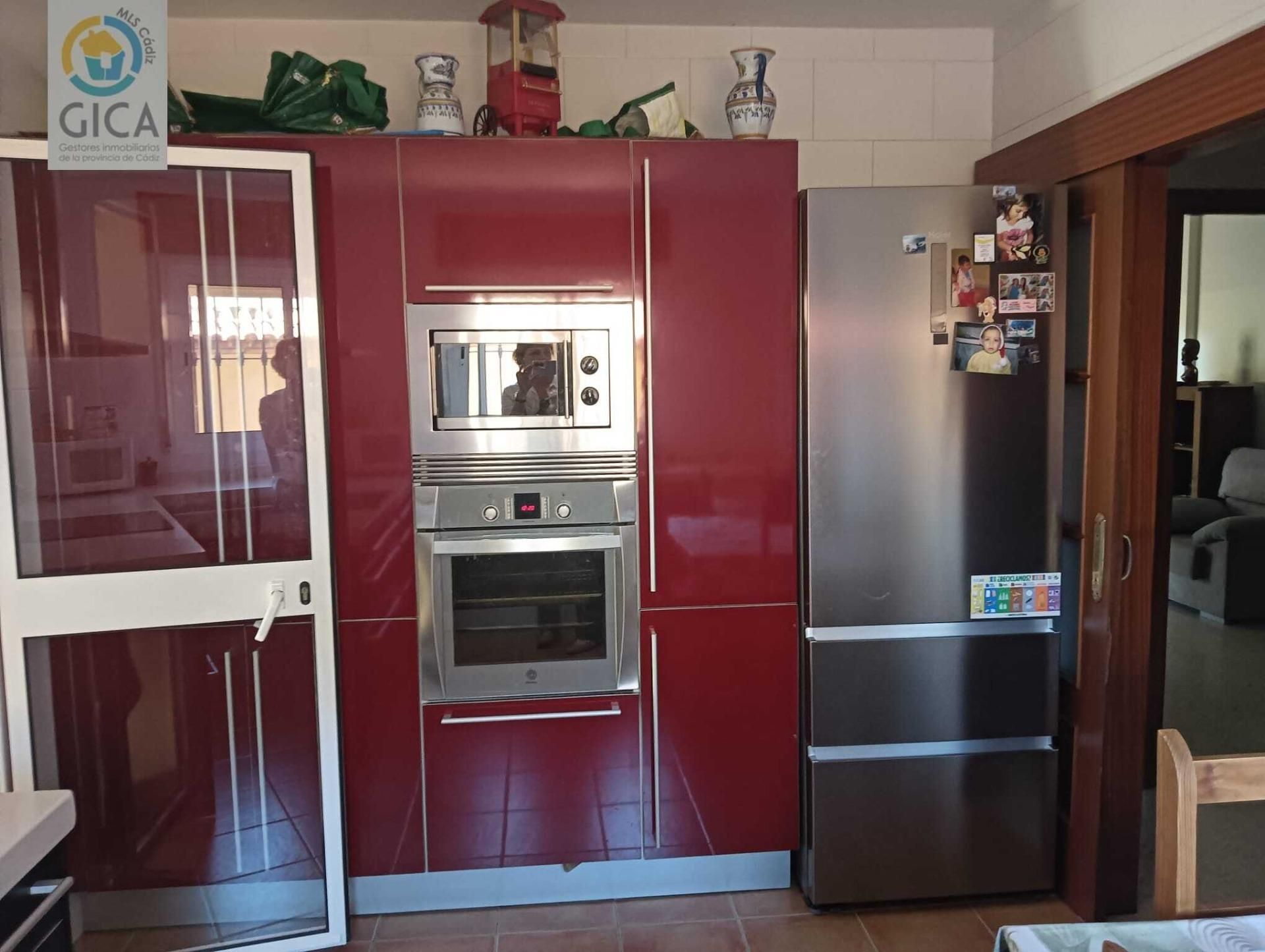 Kitchen of Single-family semi-detached for sale in Algeciras  with Private garden