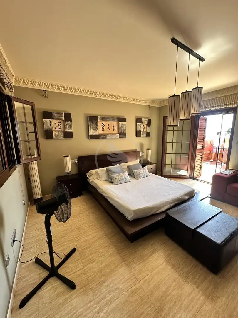 Dormitori de Casa o xalet en venda en Fuengirola amb Aire condicionat i Terrassa