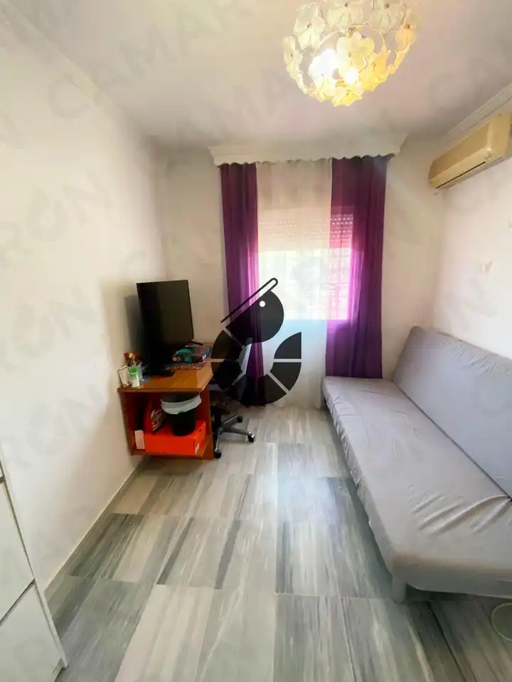 Habitación de Casa adosada en venta en Bormujos con Aire acondicionado, Terraza y Trastero