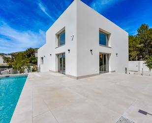 Vista exterior de Casa o xalet en venda en Finestrat amb Aire condicionat, Terrassa i Piscina