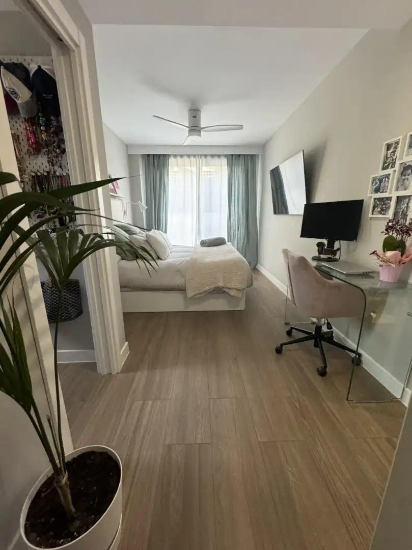 Habitación de Planta baja de alquiler en Boadilla del Monte con Aire acondicionado, Calefacción y Jardín privado