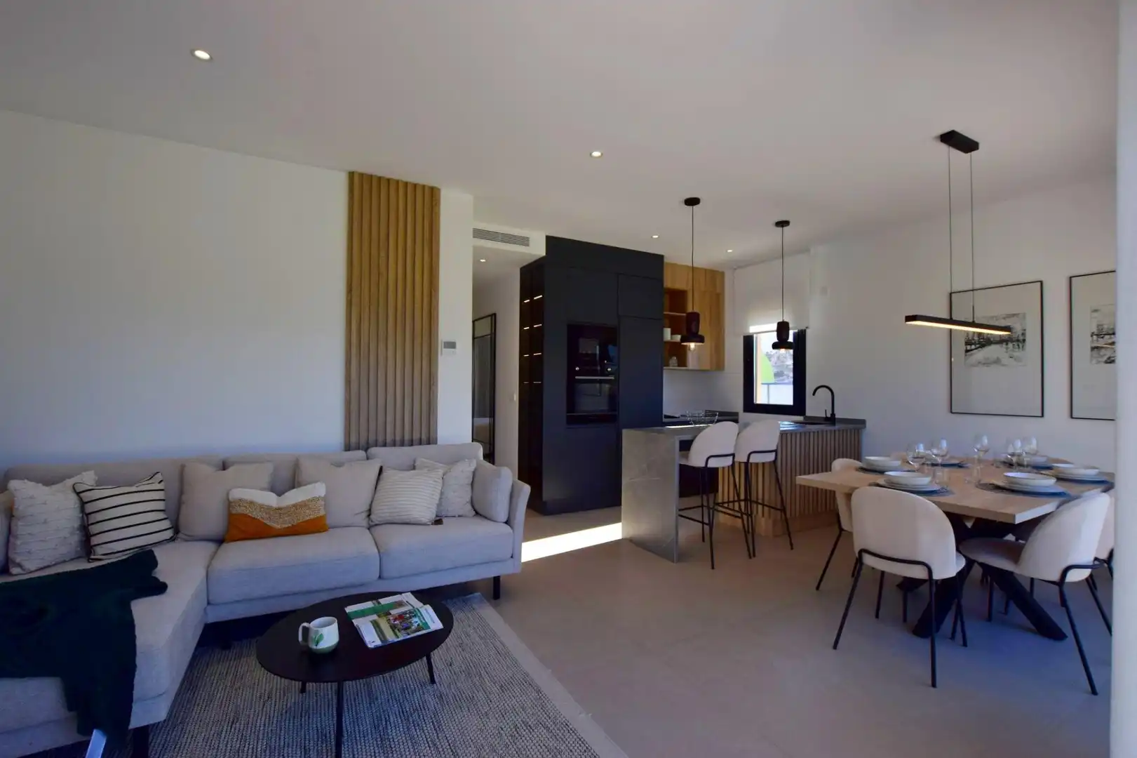 Sala d'estar de Planta baixa en venda en Alhama de Murcia amb Jardí privat, Terrassa i Piscina comunitària