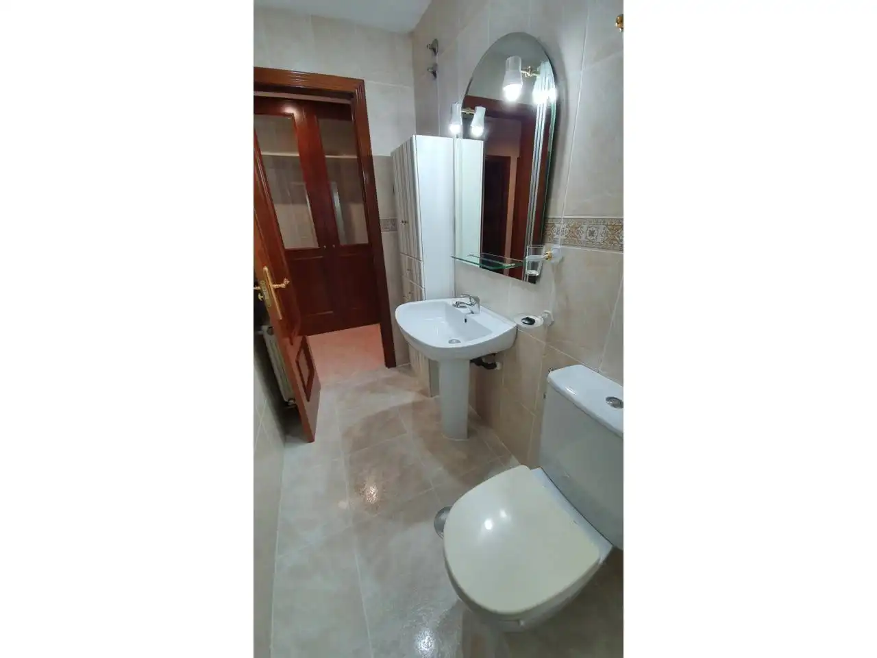 Badezimmer von Wohnung zur Miete in Fuenlabrada mit Heizung und Möbliert