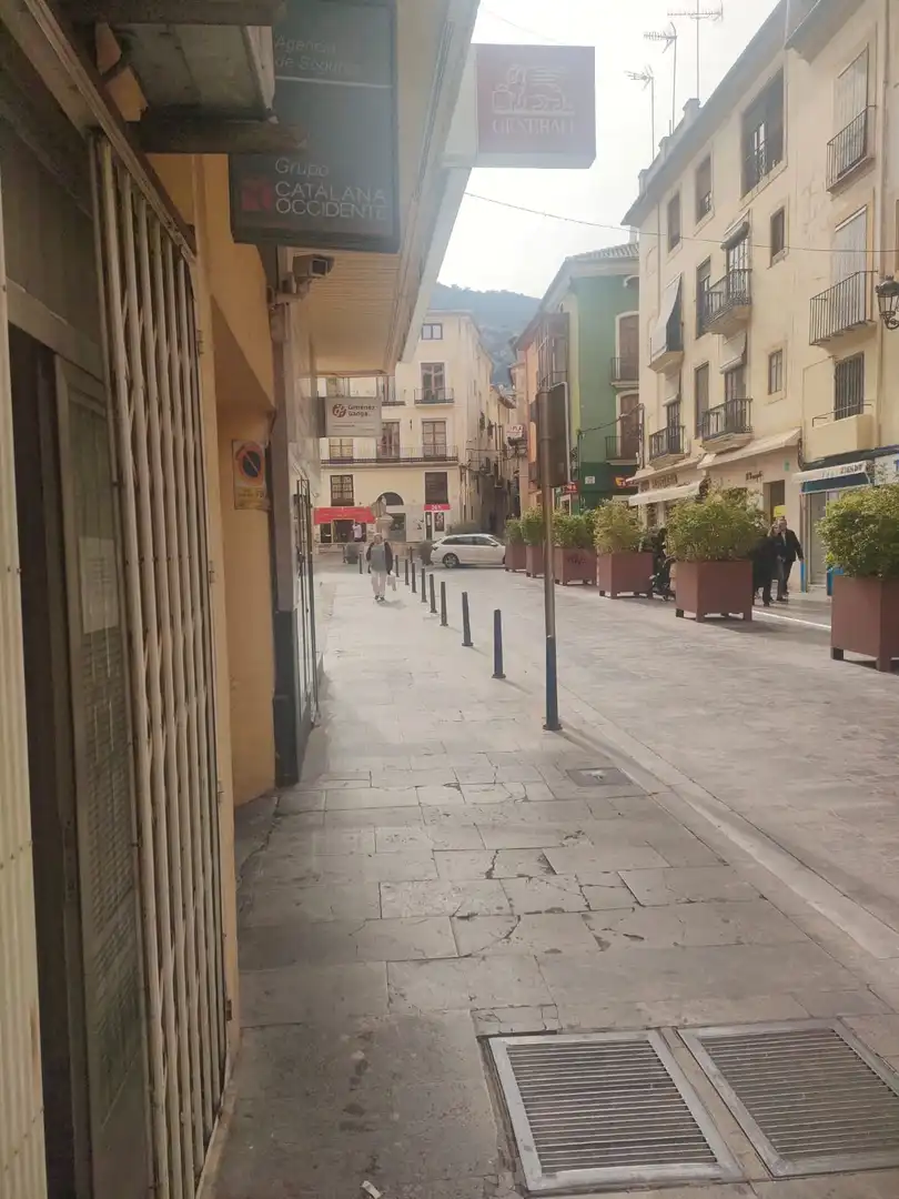 Vista exterior de Local en venta en Xàtiva con Aire acondicionado