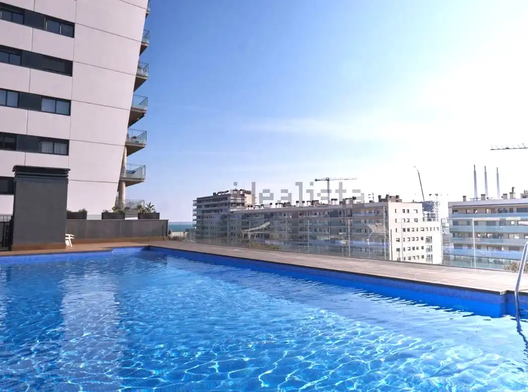 Piscina de Piso en venta en Badalona con Aire acondicionado, Calefacción y Parquet