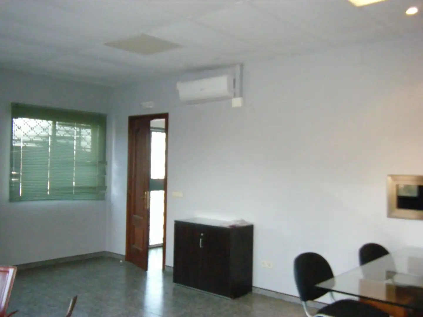 Local de alquiler en Esparreguera con Aire acondicionado y Alarma