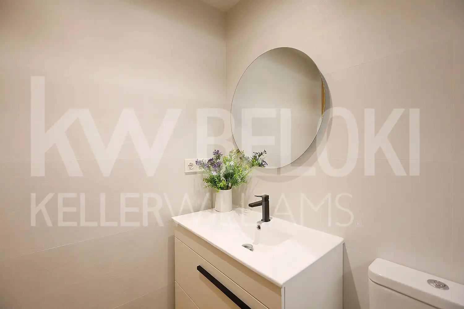 Bathroom of Flat for sale in Errenteria  with Heating and Balcony