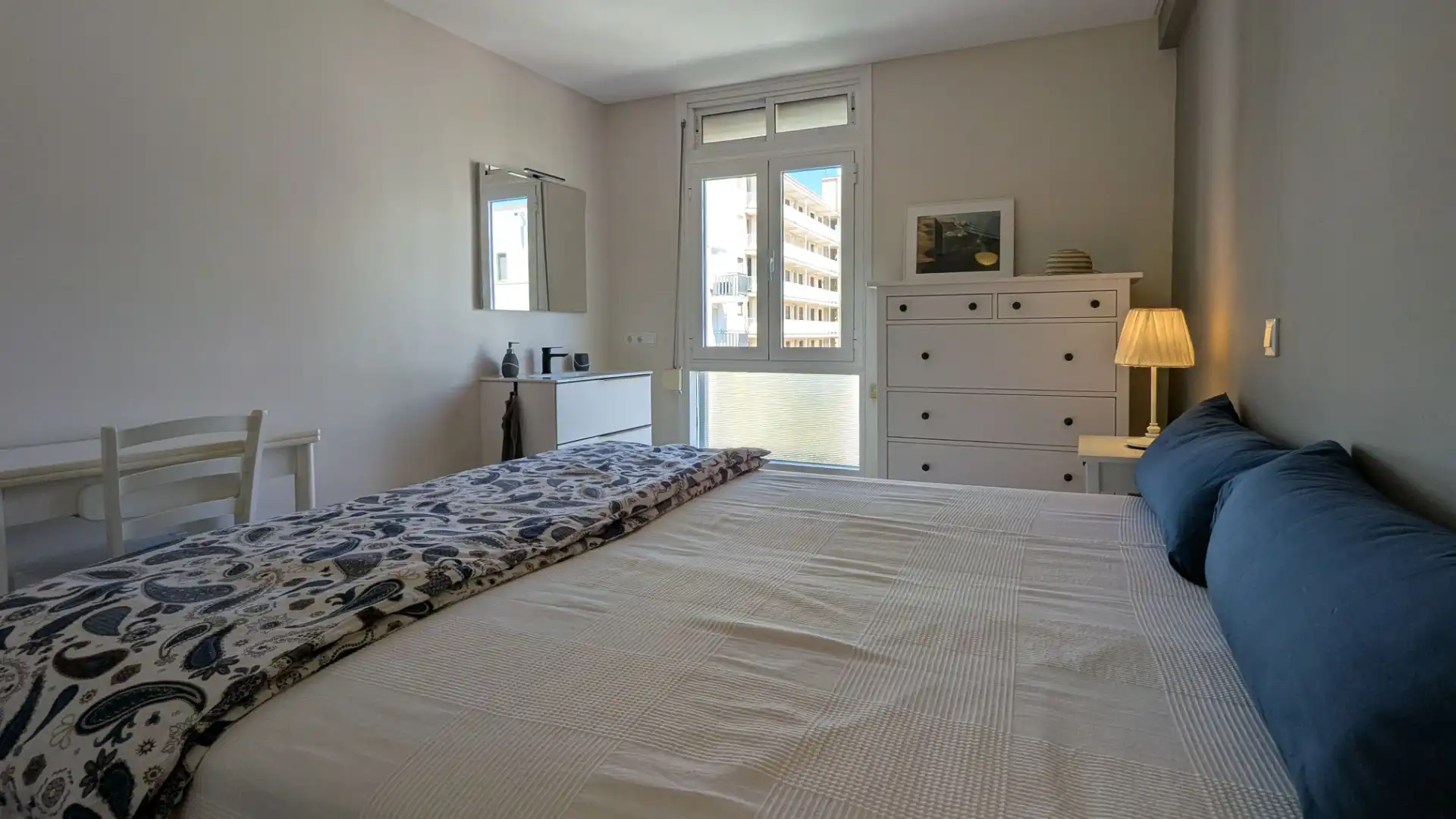 Habitación de Apartamento en venta en Salou con Terraza, Amueblado y Lavadora