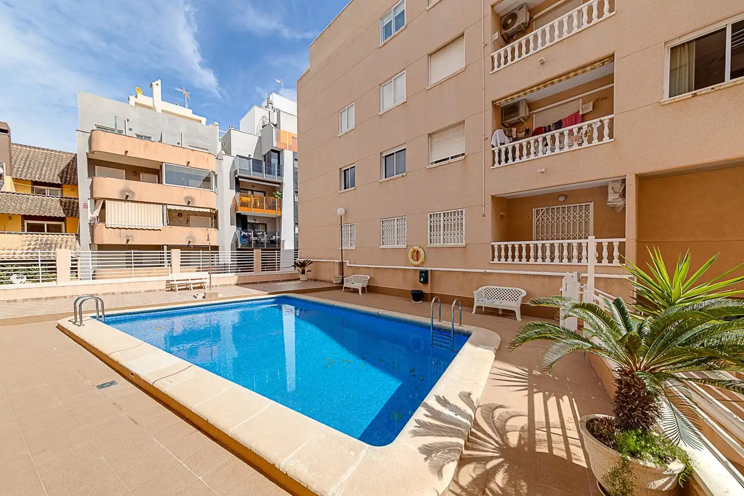 Swimming pool of Flat for sale in Torrevieja  with Air Conditioner, Terrace and Furnished