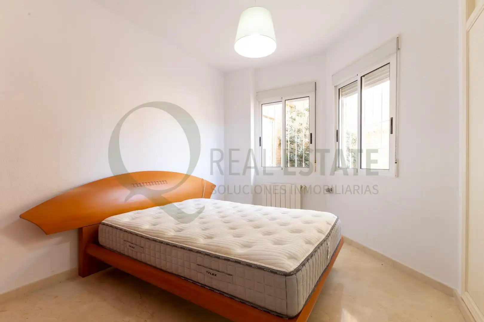 Habitación de Casa o chalet en venta en Alicante / Alacant con Jardín privado, Terraza y Trastero