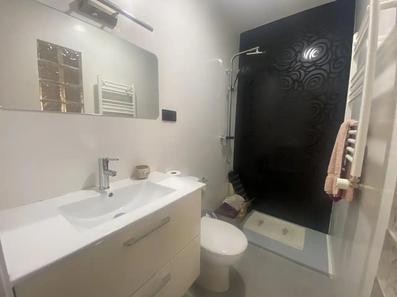 Bathroom of Buildings for sale in Tarancón