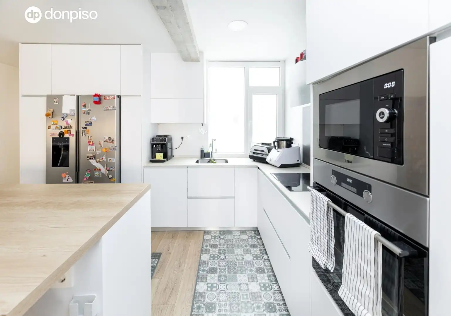 Cocina de Piso de alquiler en Granada con Terraza
