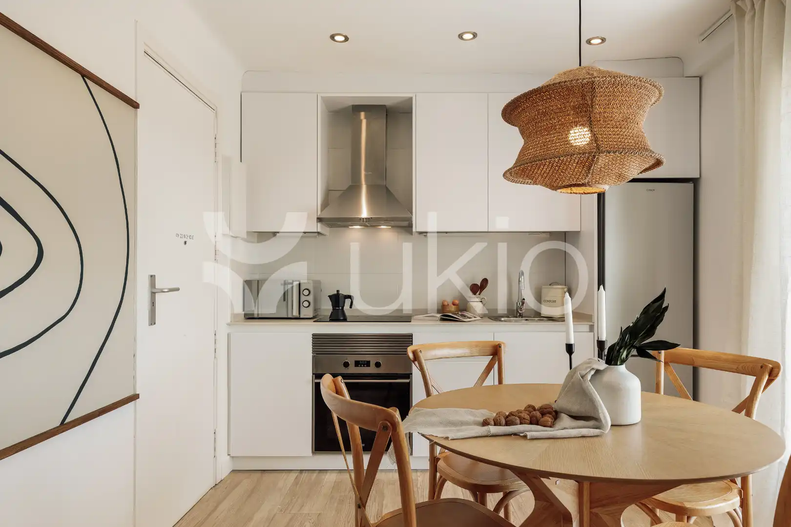 Cocina de Apartamento de alquiler en Barcelona con Aire acondicionado, Calefacción y Terraza