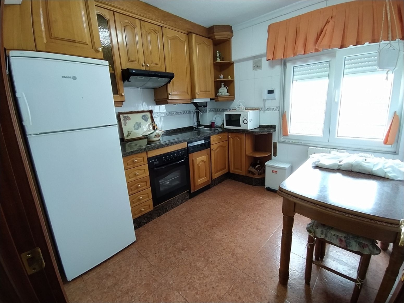 Kitchen of Flat for sale in Avilés  with Heating, Parquet flooring and Terrace