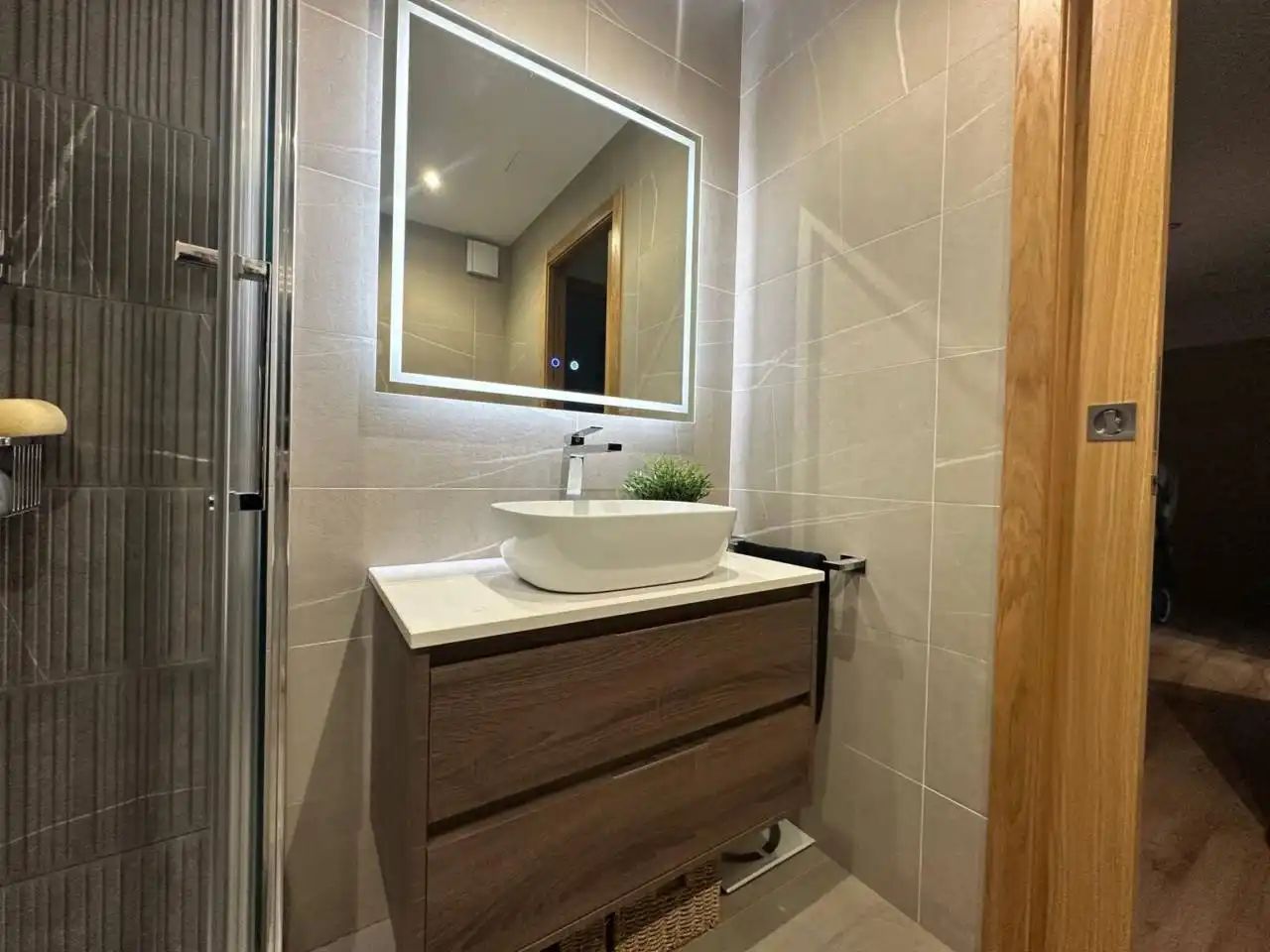 Baño de Piso en venta en Ourense Capital  con Calefacción, Trastero y Balcón