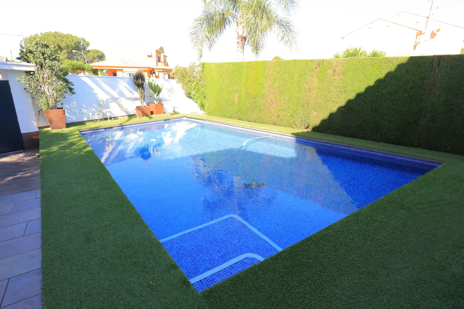Piscina de Casa o xalet en venda en L'Eliana amb Aire condicionat, Jardí privat i Traster