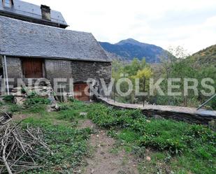 Casa o xalet en venda en Bausen amb Jardí privat