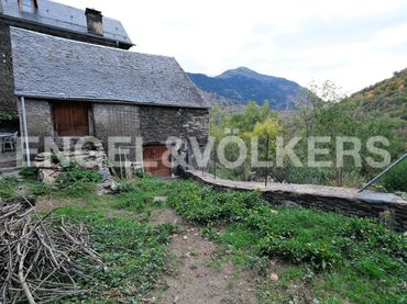 Casa con giardino in vendita a Bausen