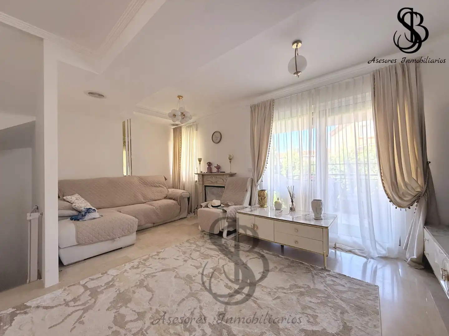 Sala d'estar de Casa adosada en venda en Sant Joan d'Alacant amb Aire condicionat, Calefacció i Jardí privat