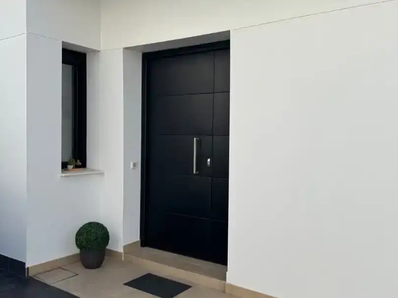 Piso en venta en Dos Hermanas con Aire acondicionado, Piscina y Balcón
