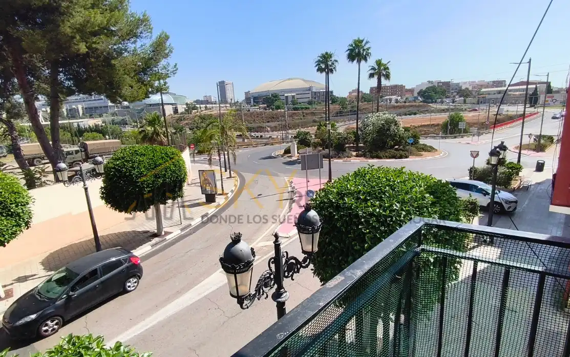 Vista exterior de Piso en venta en Paterna con Aire acondicionado, Terraza y Balcón