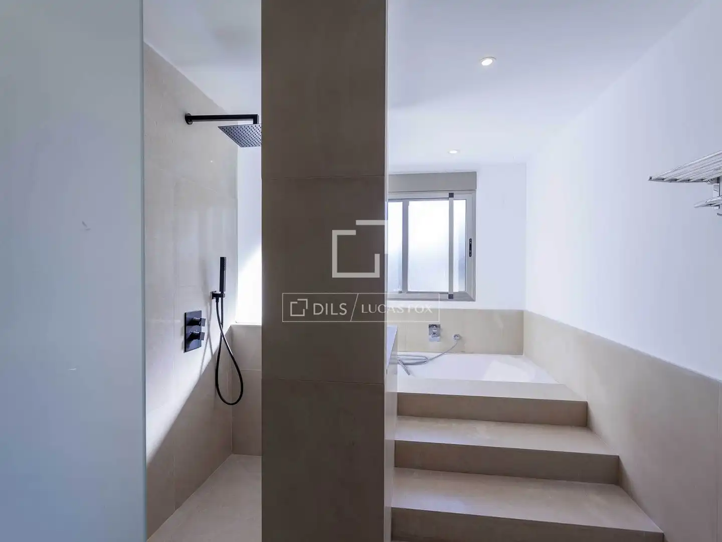 Baño de Casa o chalet de alquiler en L'Eliana con Aire acondicionado, Jardín privado y Trastero