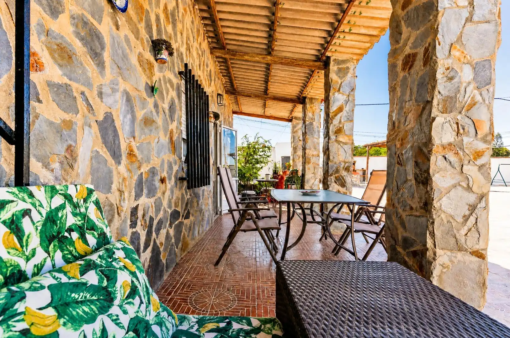 Terrassa de Casa o xalet en venda en Chiclana de la Frontera amb Aire condicionat, Jardí privat i Terrassa