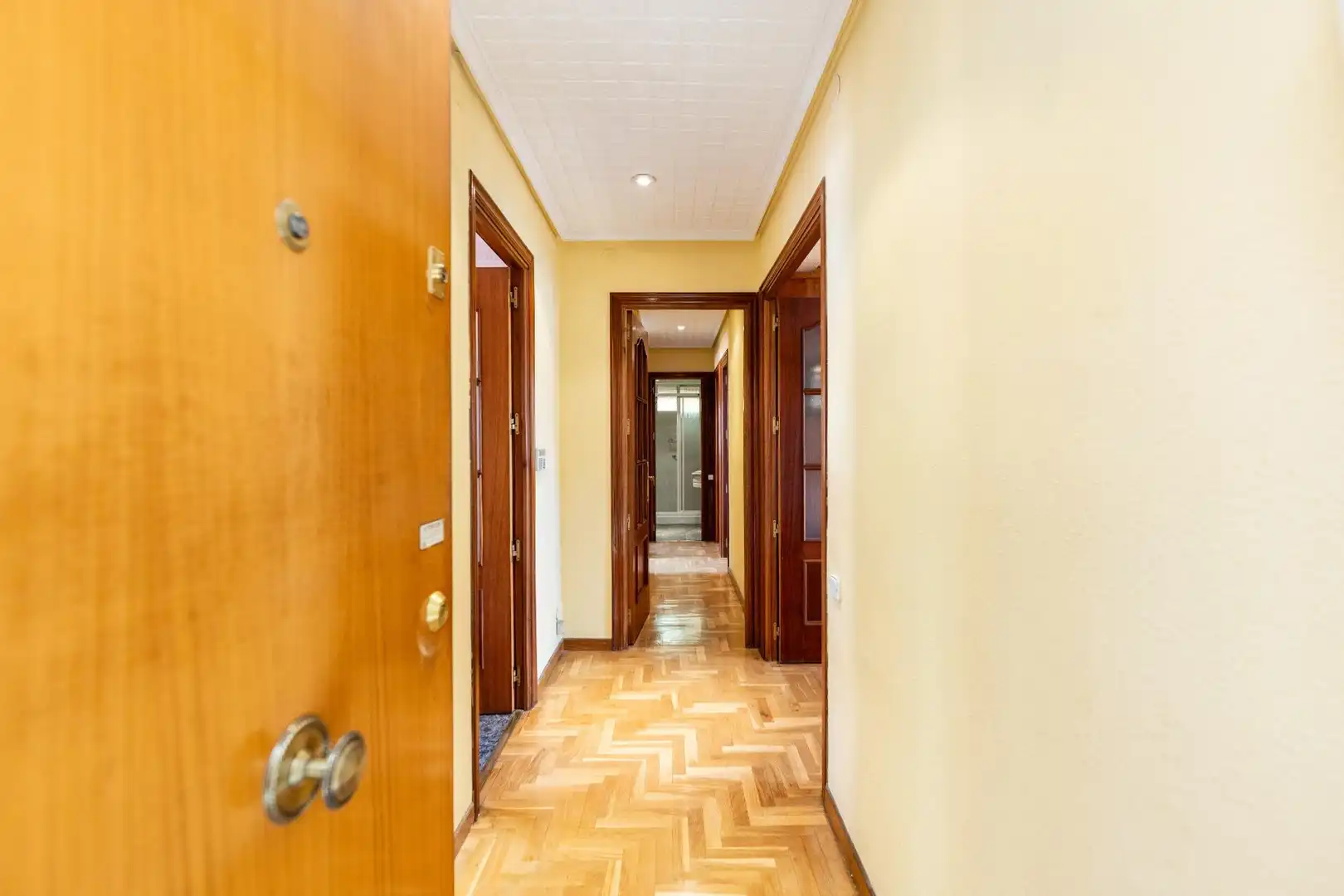 Piso en venta en Madrid con Calefacción, Parquet y Alarma